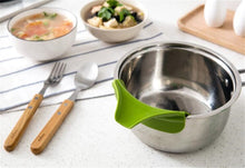 Load image into Gallery viewer, Silicone Liquid Funnel For Pots and Pans - iFoodies
